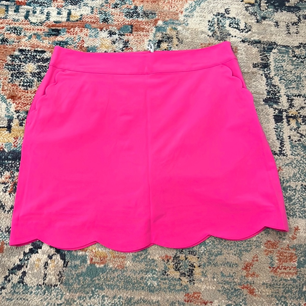 Vineyard Vines Performance 17” scallop skort NWT